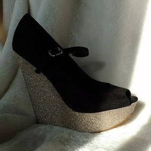 Steve Madden Peep Toe Glitter Wedges